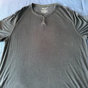 Lucky Brand Men's Charcoal Henley Tee